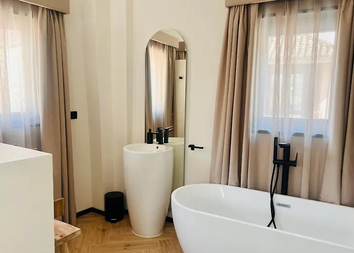 Amiras Homes Collection Adults Recommend Pensión Granada