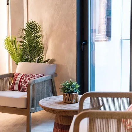 Hotel Amiras Homes Collection