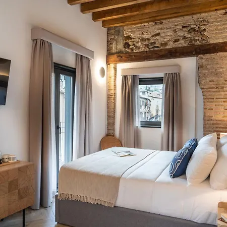 Amiras Homes Collection Hotel